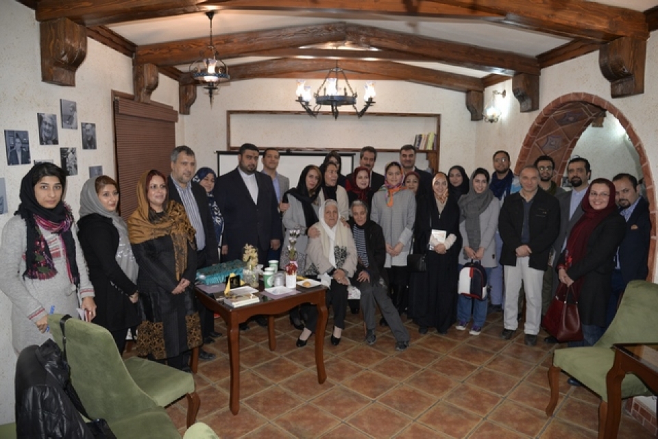 کافه راری، اولین کافه کتابخانه دیجیتال افتتاح شد