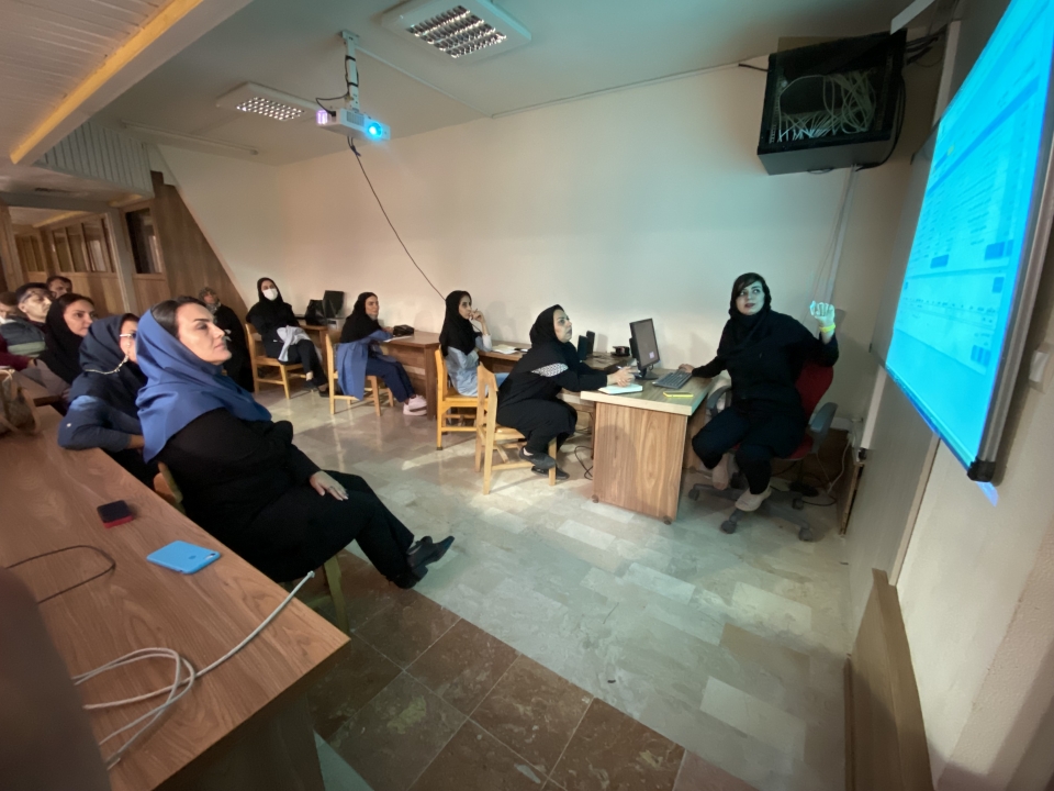 برگزاری کارگاه آموزشی نرم&zwnj;افزار مدیریت دانش و اتوماسیون کتابخانه آریان در کتابخانه&zwnj;های سازمان منطقه آزاد کیش